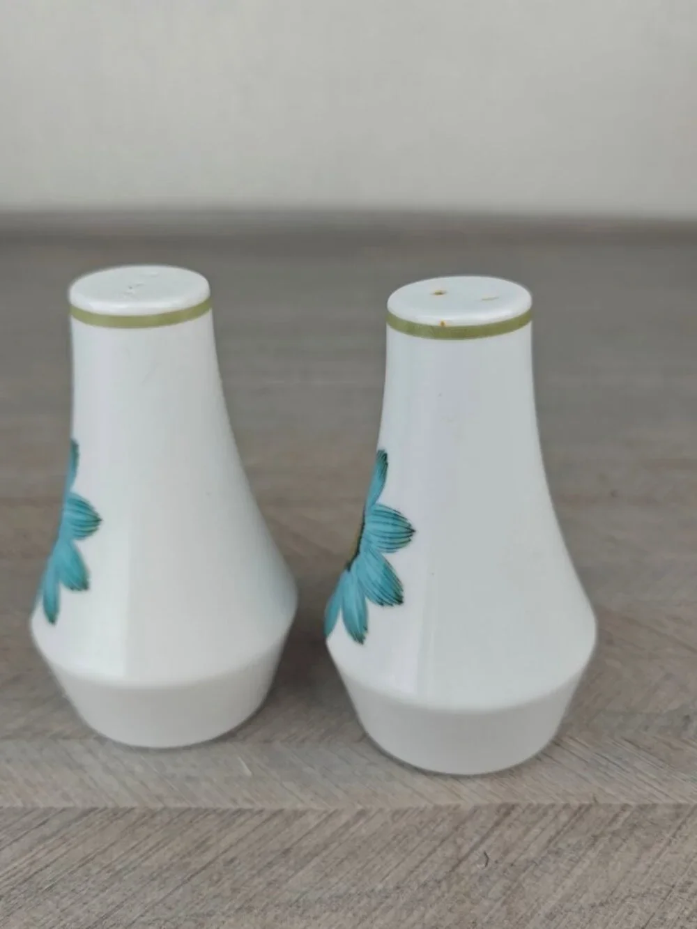 Vintage Noritake Ceramic Salt & Pepper Shakers Blue Floral Mid-Century Japan